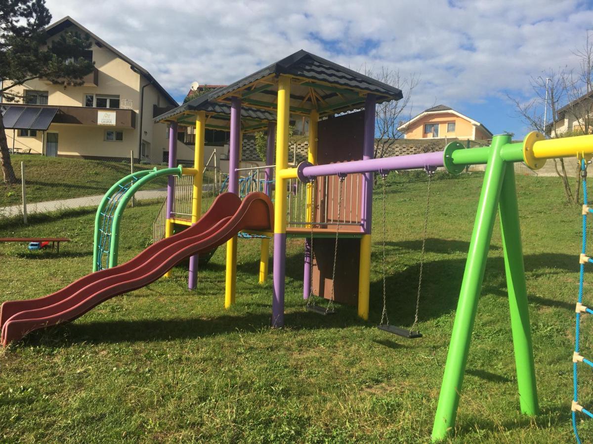 Apartments Laura Farm Stay Podčetrtek Zewnętrze zdjęcie